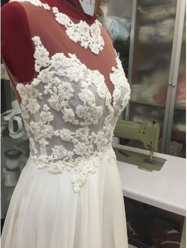 abito-da-sposa-in-lavorazione
